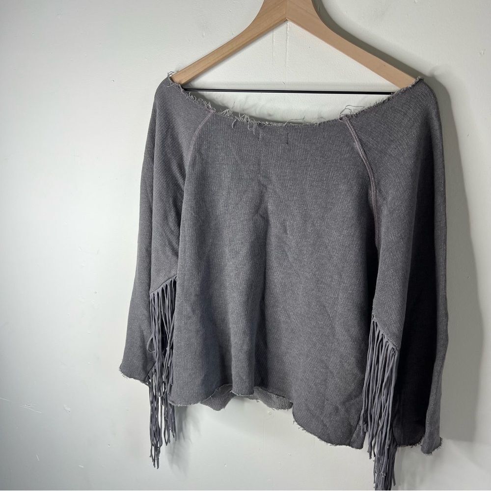 Hollywood Trading Company Gray Fringe Raw Hem Sweatshirt Large - Picture 8 of 12